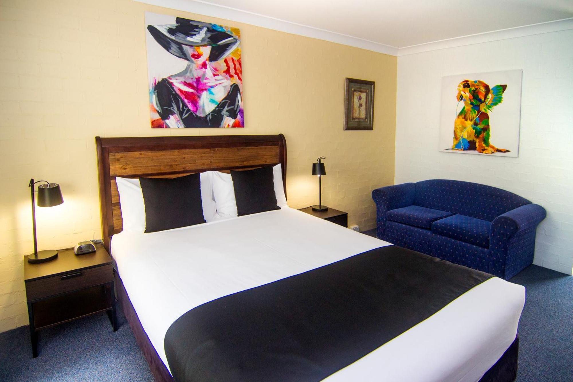 Crescent Motel Тарий Екстериор снимка