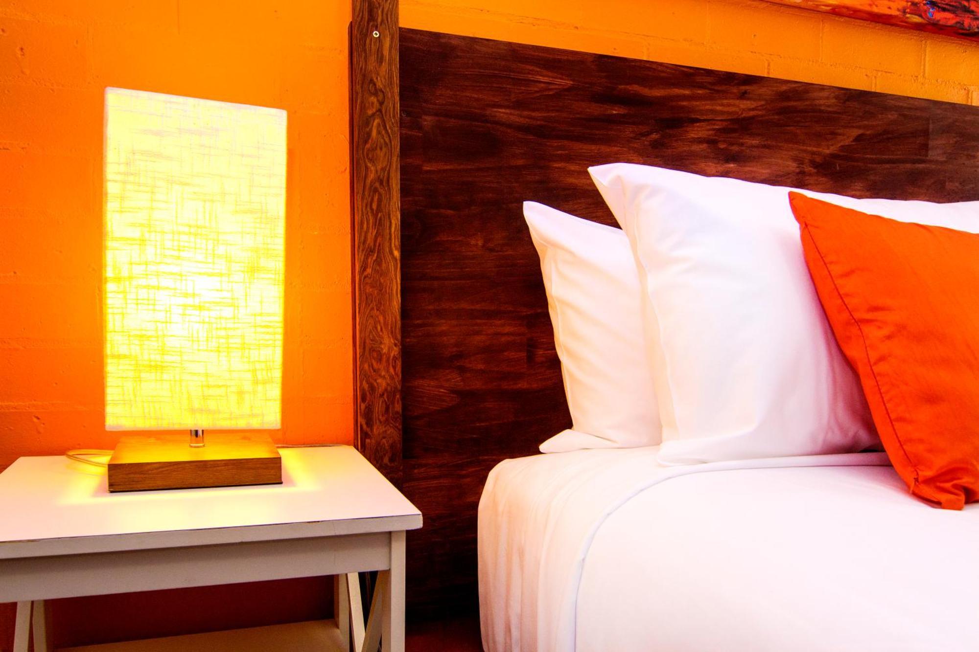 Crescent Motel Тарий Екстериор снимка
