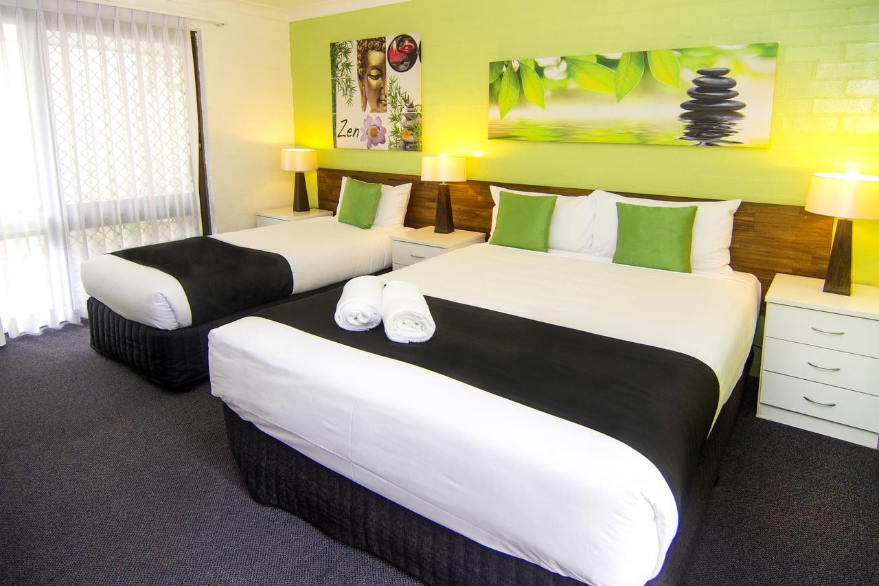 Crescent Motel Тарий Екстериор снимка