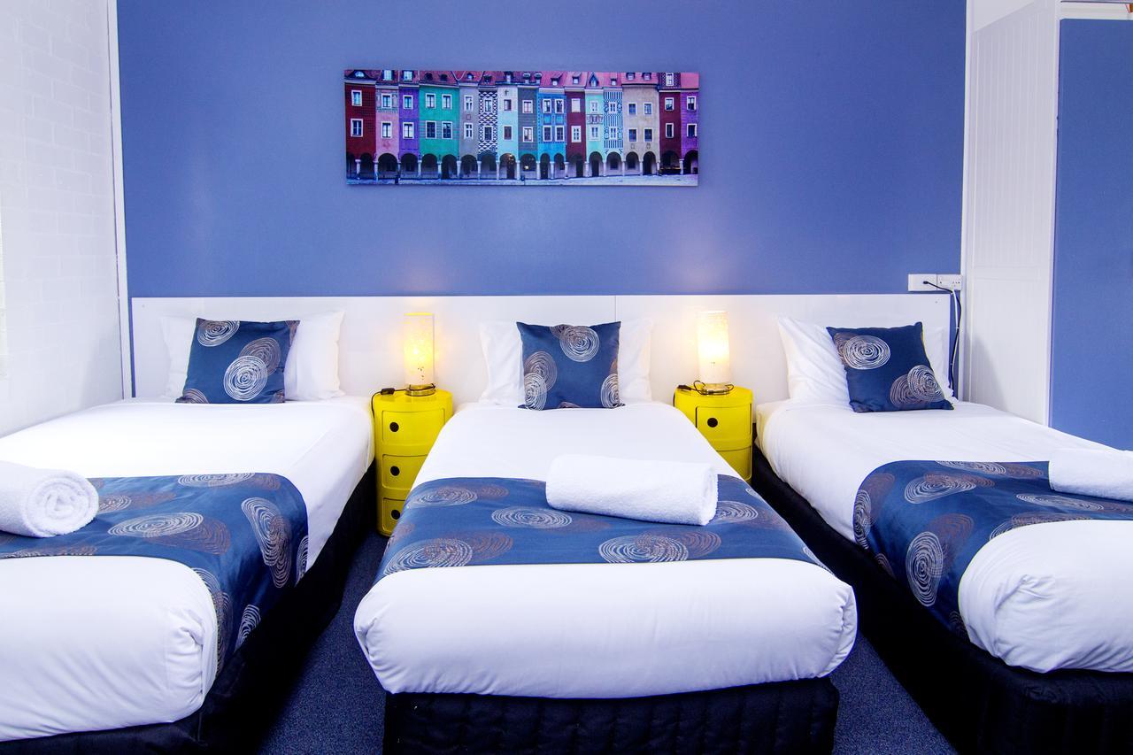 Crescent Motel Тарий Екстериор снимка