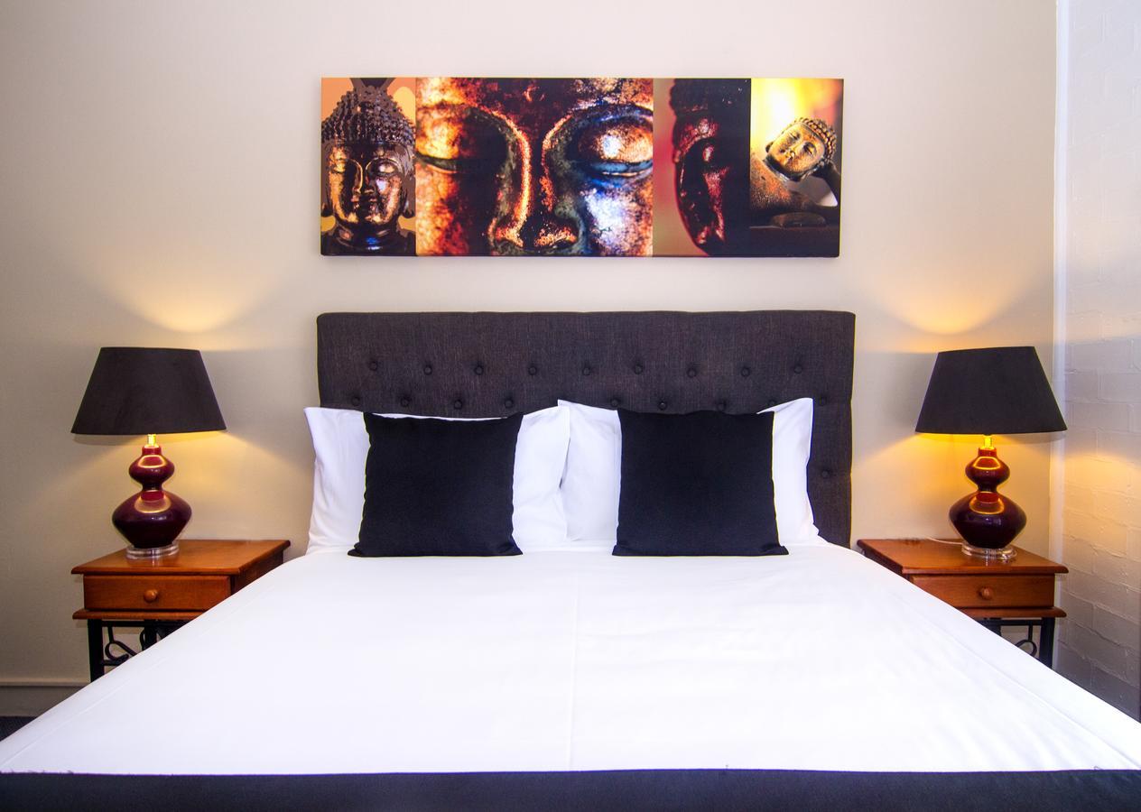Crescent Motel Тарий Екстериор снимка