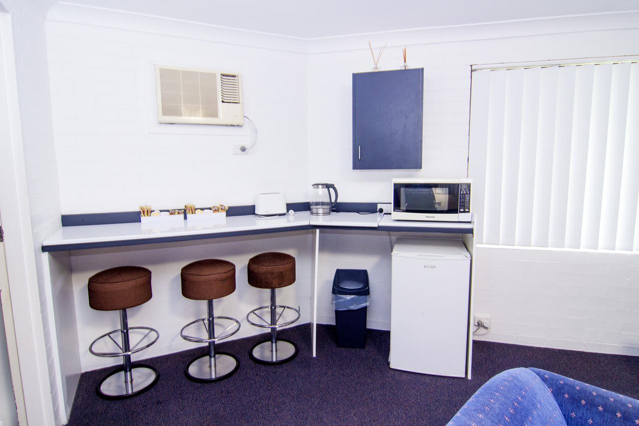 Crescent Motel Тарий Екстериор снимка