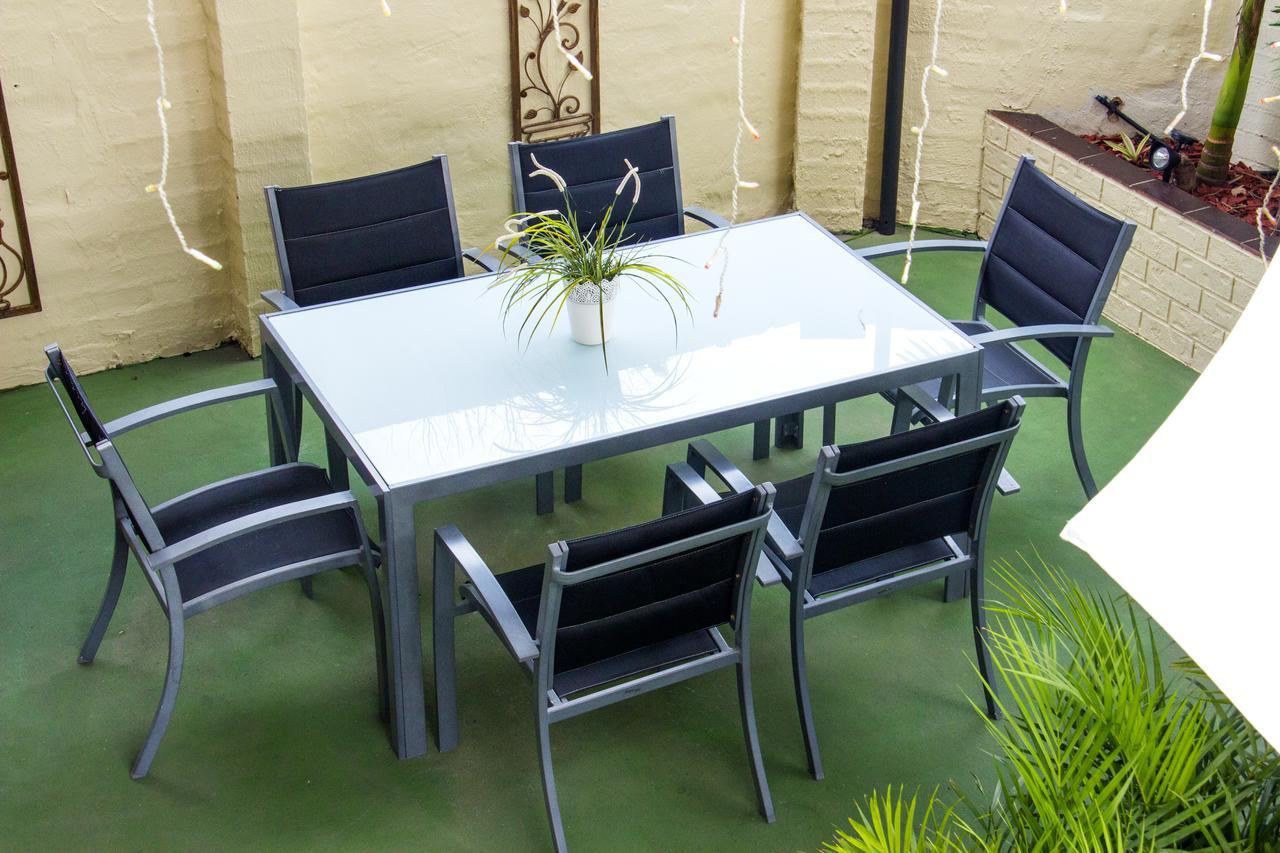Crescent Motel Тарий Екстериор снимка
